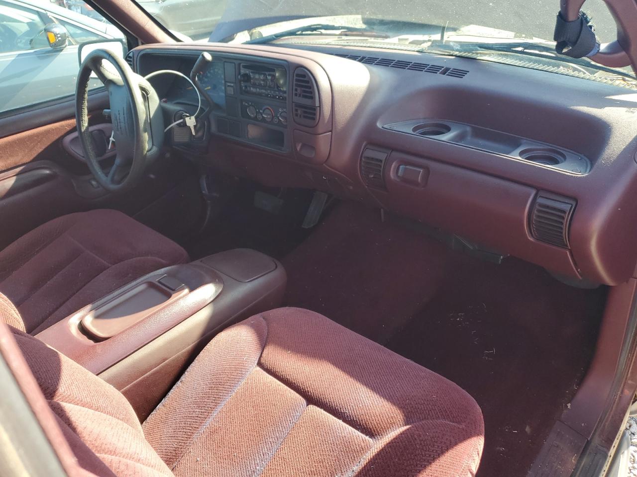 1996 Chevrolet Gmt-400 C1500 VIN: 1GCEC19R5TE227700 Lot: 62763075
