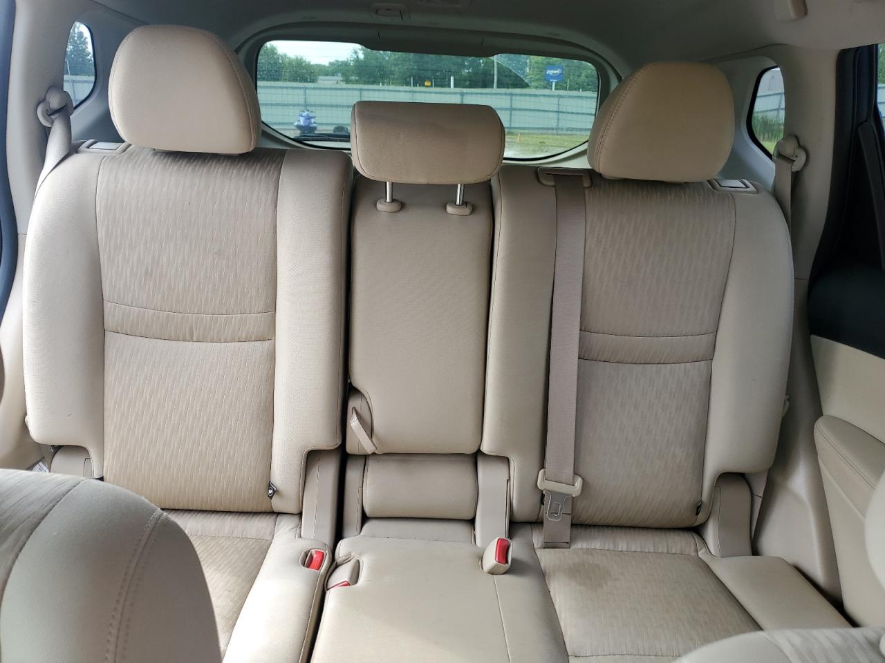 2017 Nissan Rogue S VIN: JN8AT2MV5HW018259 Lot: 64972725