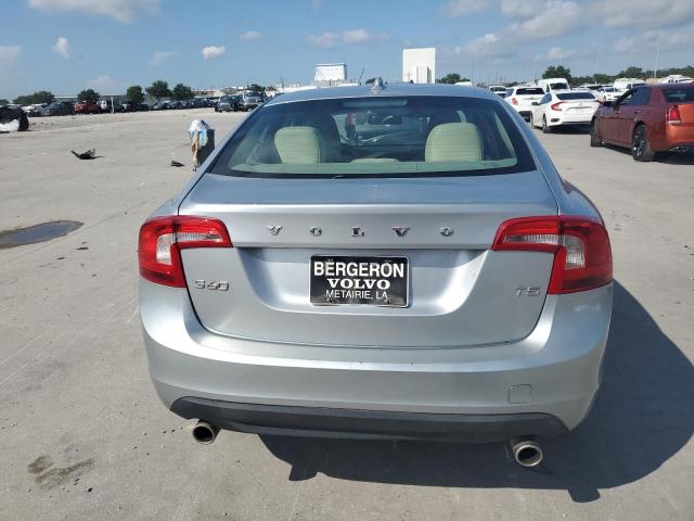  VOLVO S60 2013 Srebrny