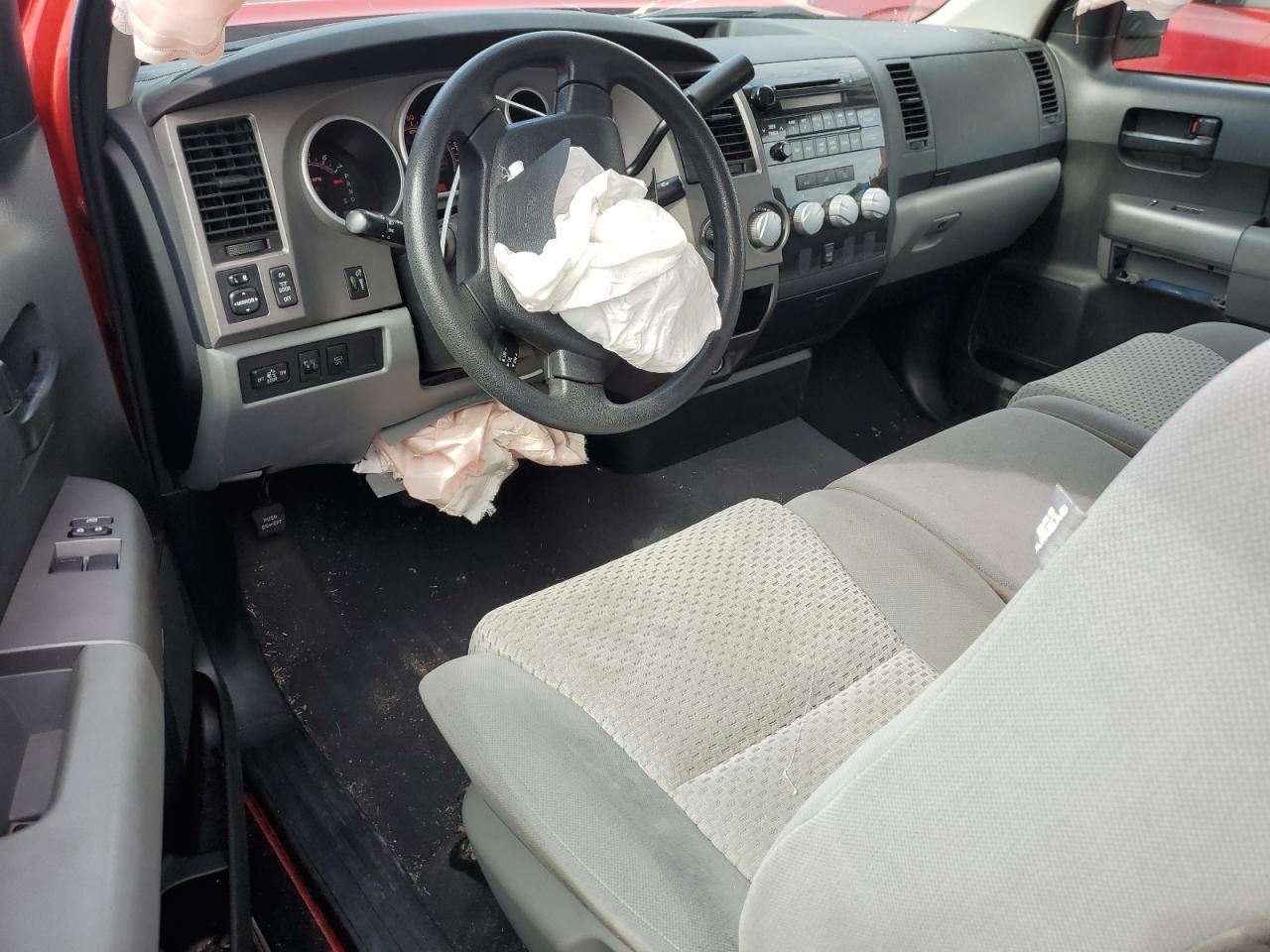 2012 Toyota Tundra VIN: 5TFKW5F11CX005417 Lot: 64883415