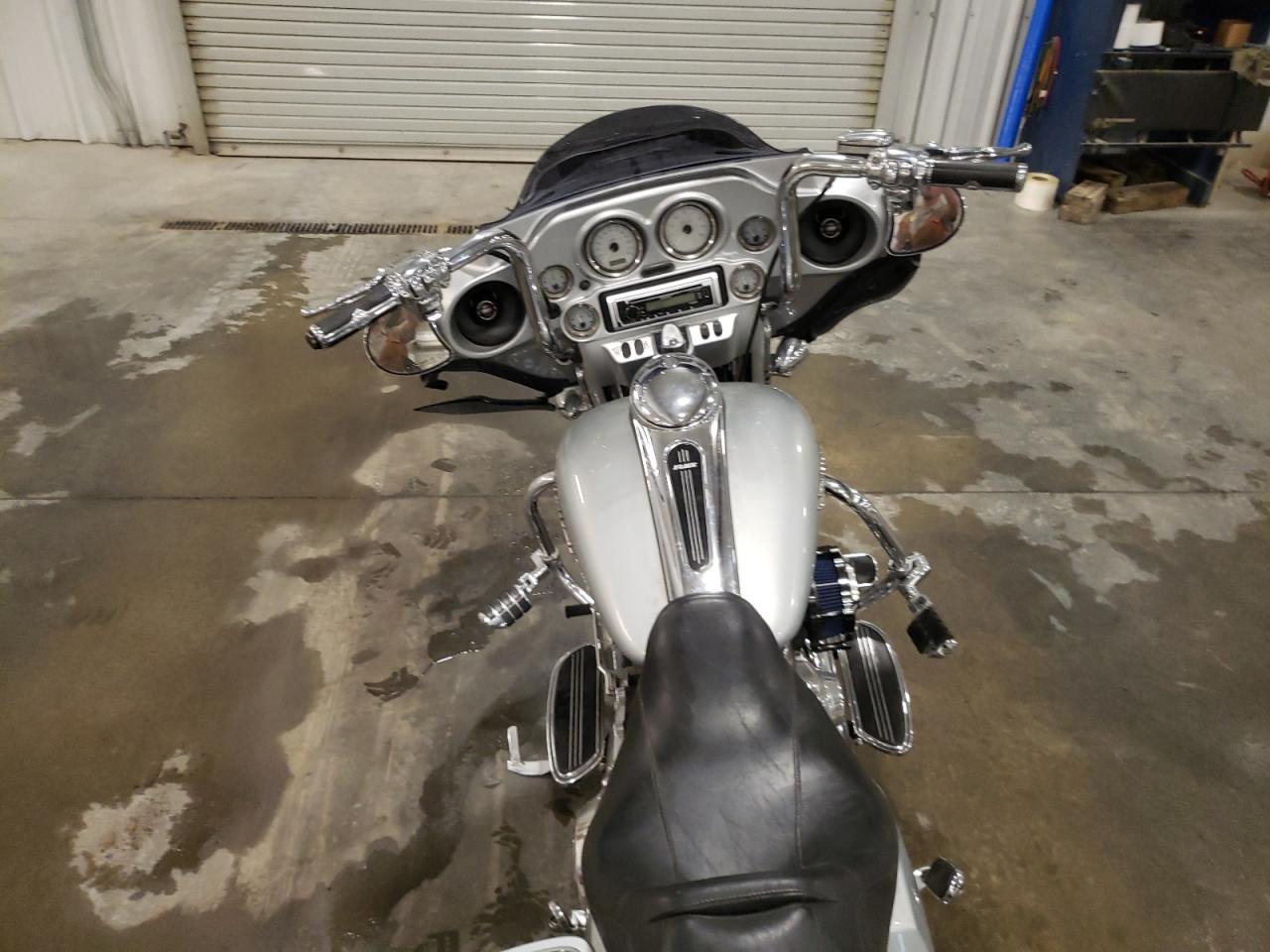 2010 Harley-Davidson Flhx VIN: 1HD1KB411AB646035 Lot: 65569675