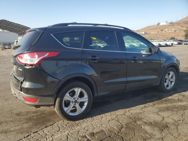  FORD ESCAPE 2015 Czarny