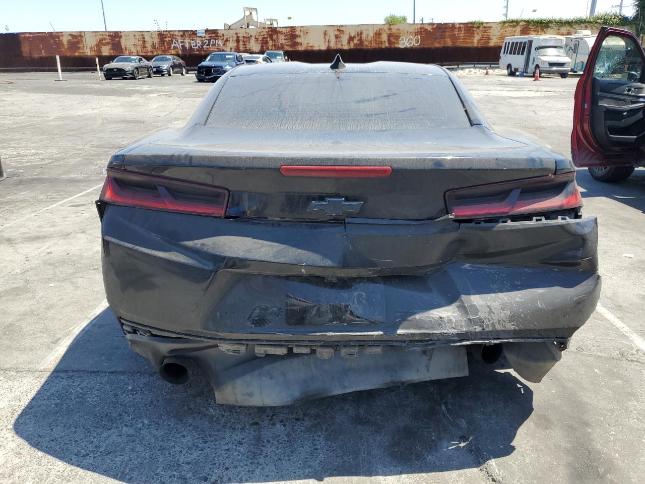 2018 Chevrolet Camaro Lt VIN: 1G1FB1RX4J0182645 Lot: 63126915