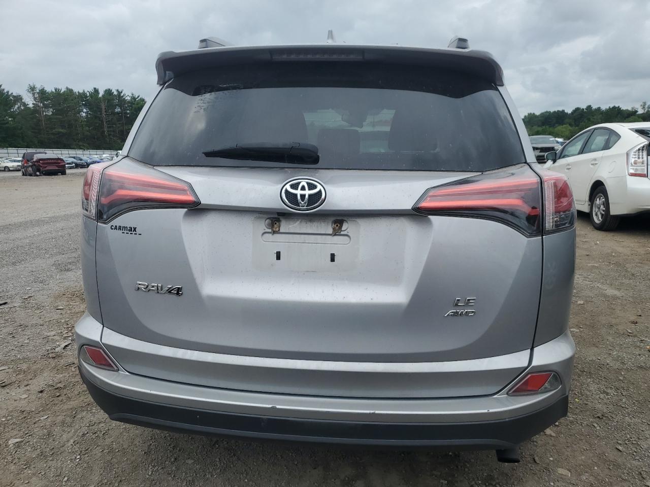 2017 Toyota Rav4 Le VIN: 2T3BFREV6HW607740 Lot: 62654825