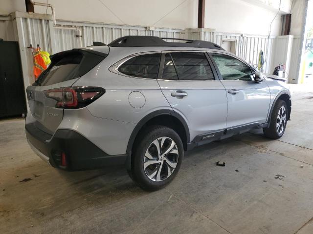  SUBARU OUTBACK 2022 Srebrny