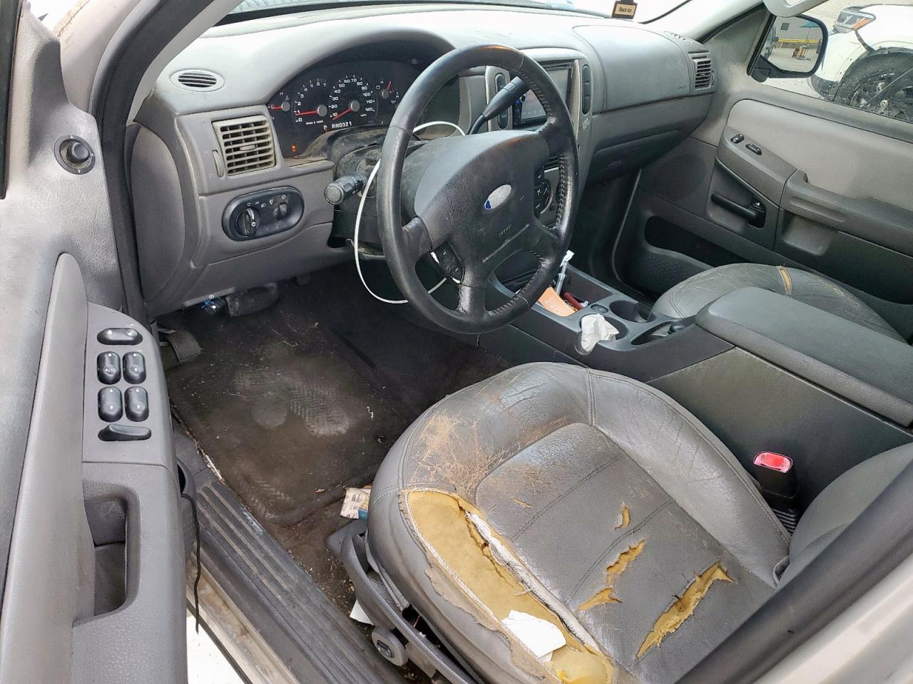 2005 Ford Explorer Xlt VIN: 1FMZU63K75ZA05884 Lot: 62812105