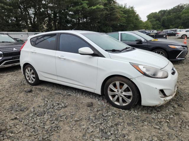  HYUNDAI ACCENT 2012 Biały