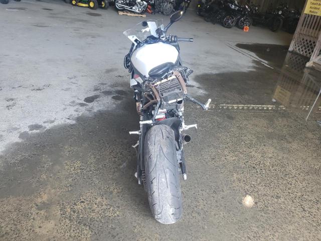  BMW S 2022 Белый