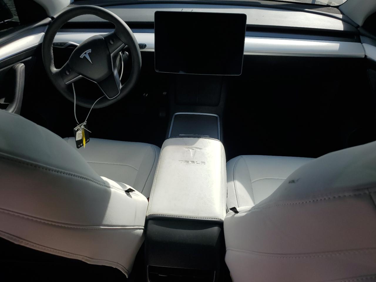 2024 Tesla Model Y VIN: 7SAYGDED0RF209659 Lot: 63463305