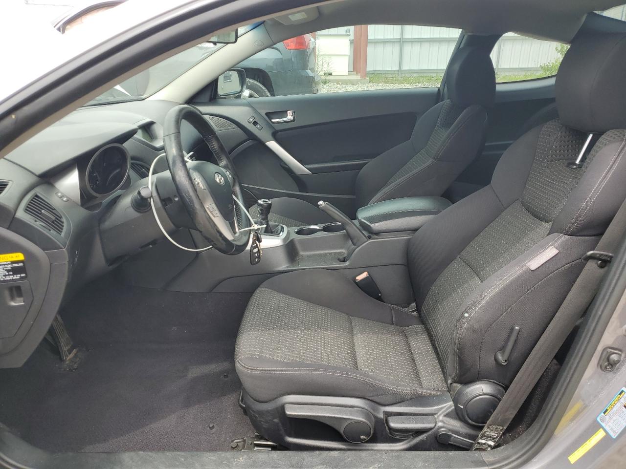 2010 Hyundai Genesis Coupe 2.0T VIN: KMHHT6KD7AU033984 Lot: 64473465