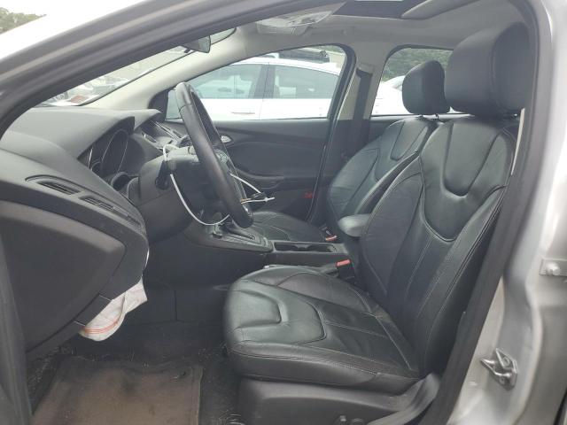 Хэтчбеки FORD FOCUS 2016 Серебристый