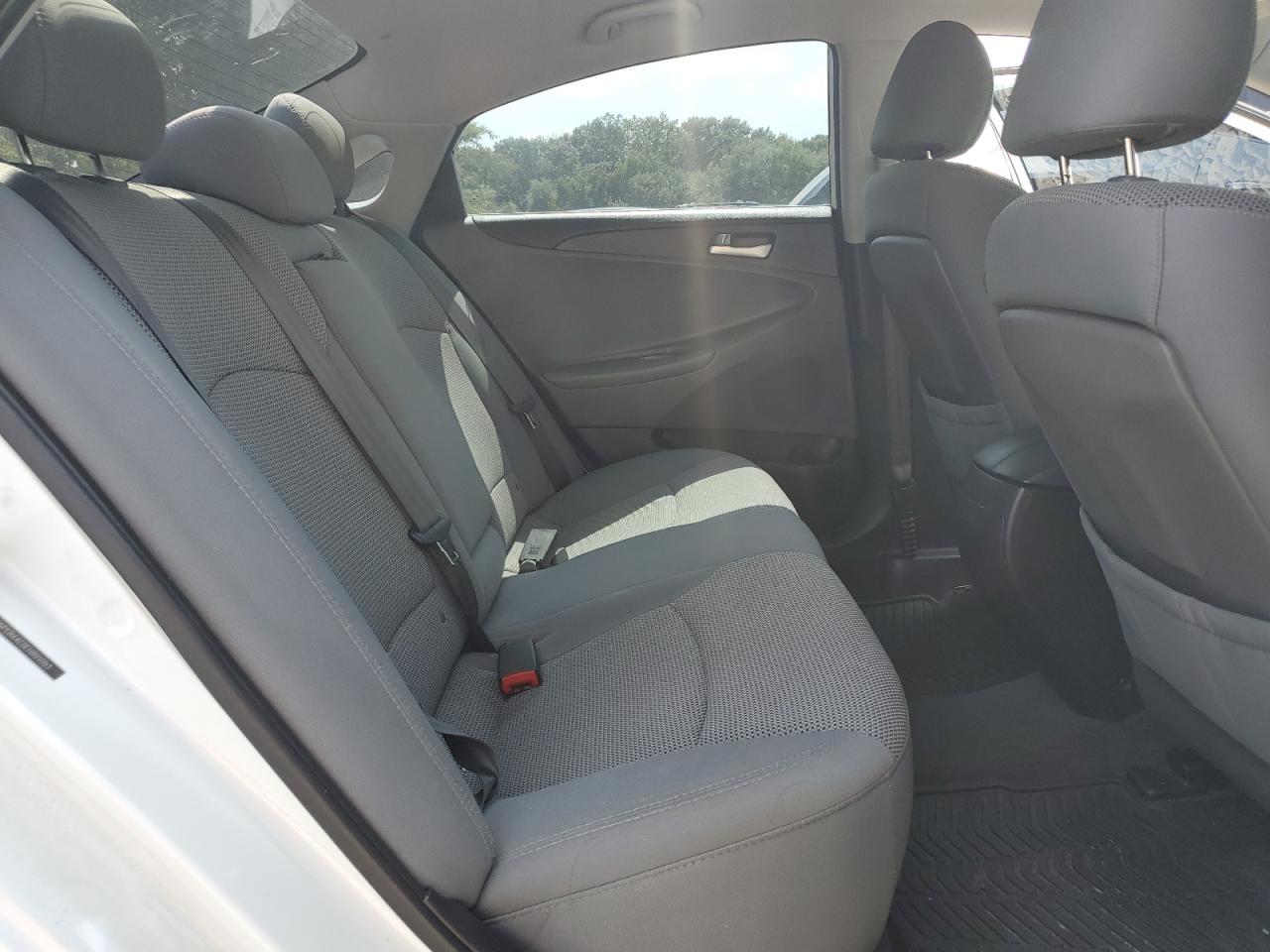 5npeb4ac0eh891093 5NPEB4AC0EH891093 2014 Hyundai Sonata Gls