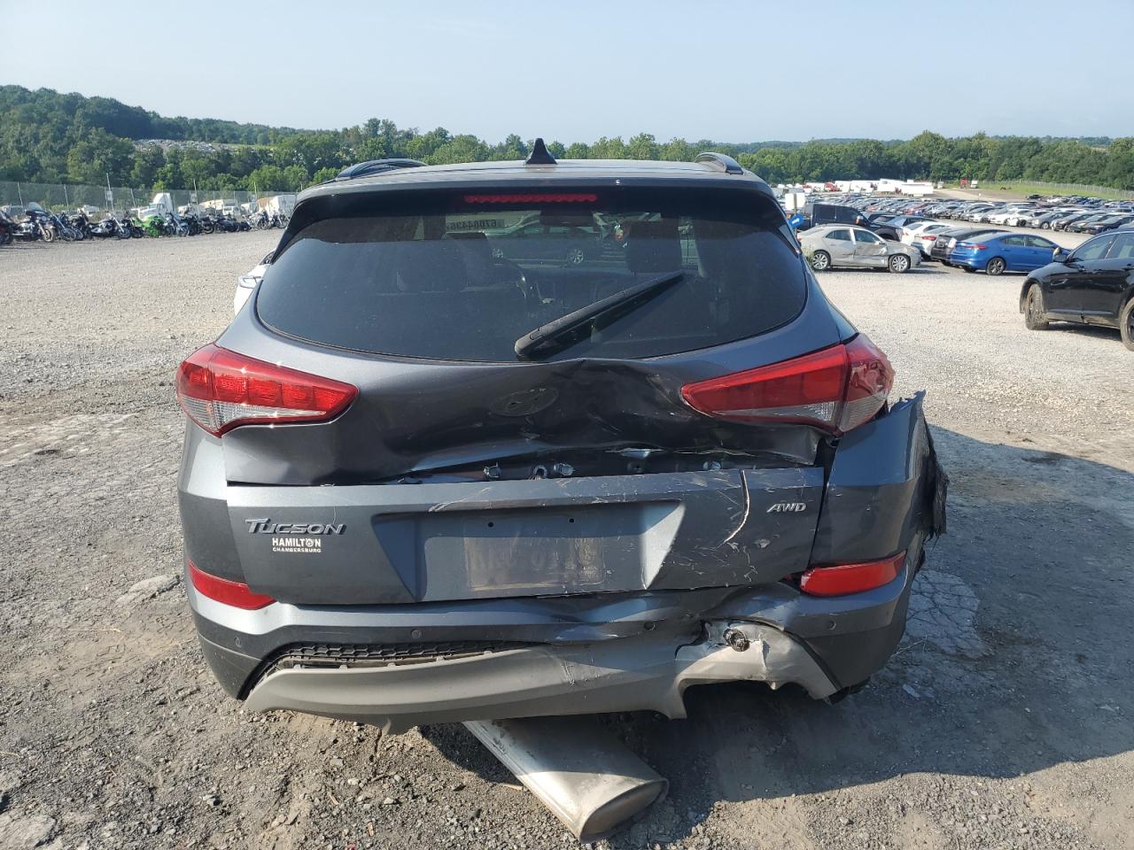KM8J3CA26JU644833 2018 Hyundai Tucson Value