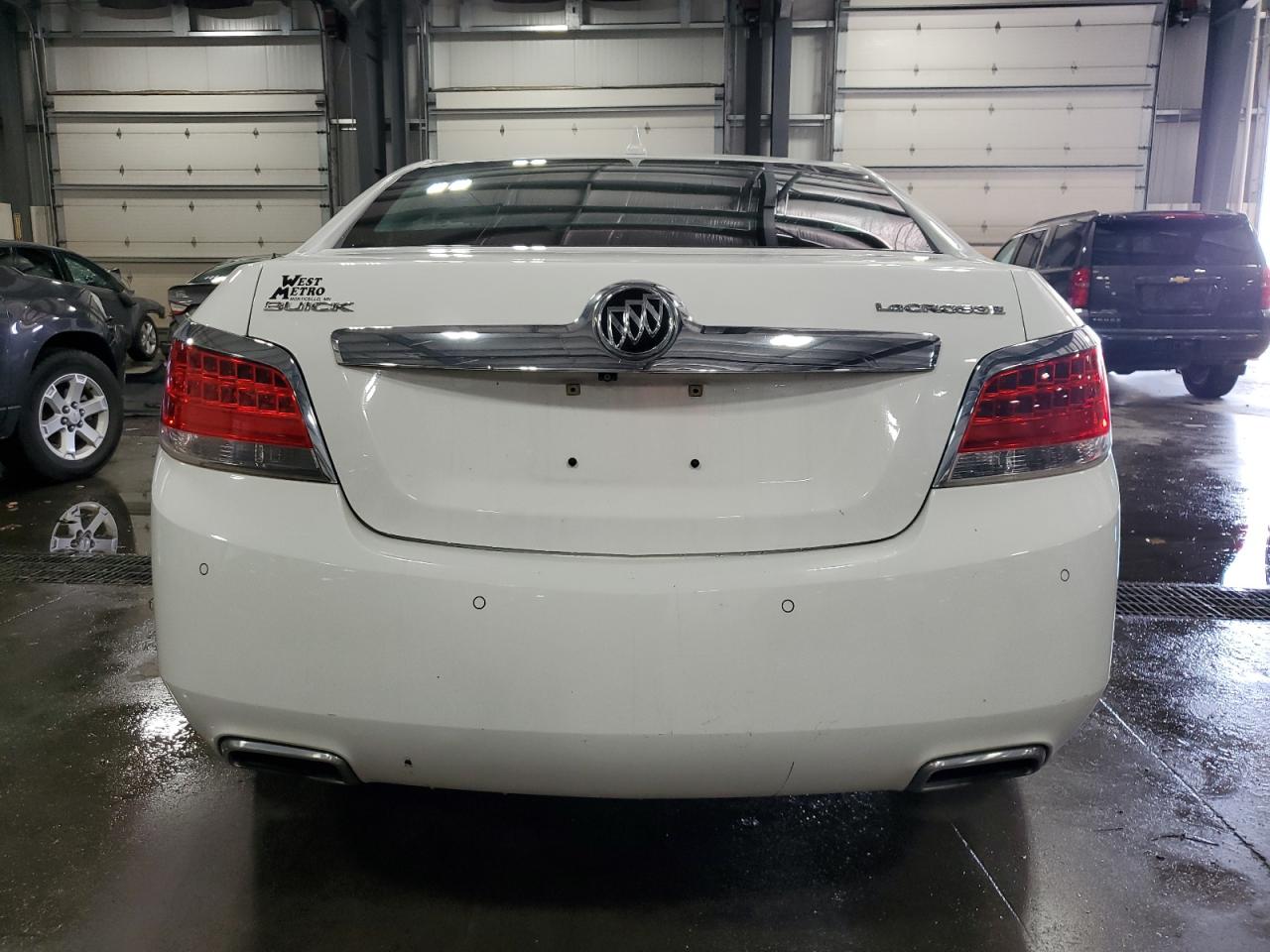 2013 Buick Lacrosse VIN: 1G4GC5E33DF200956 Lot: 63129175