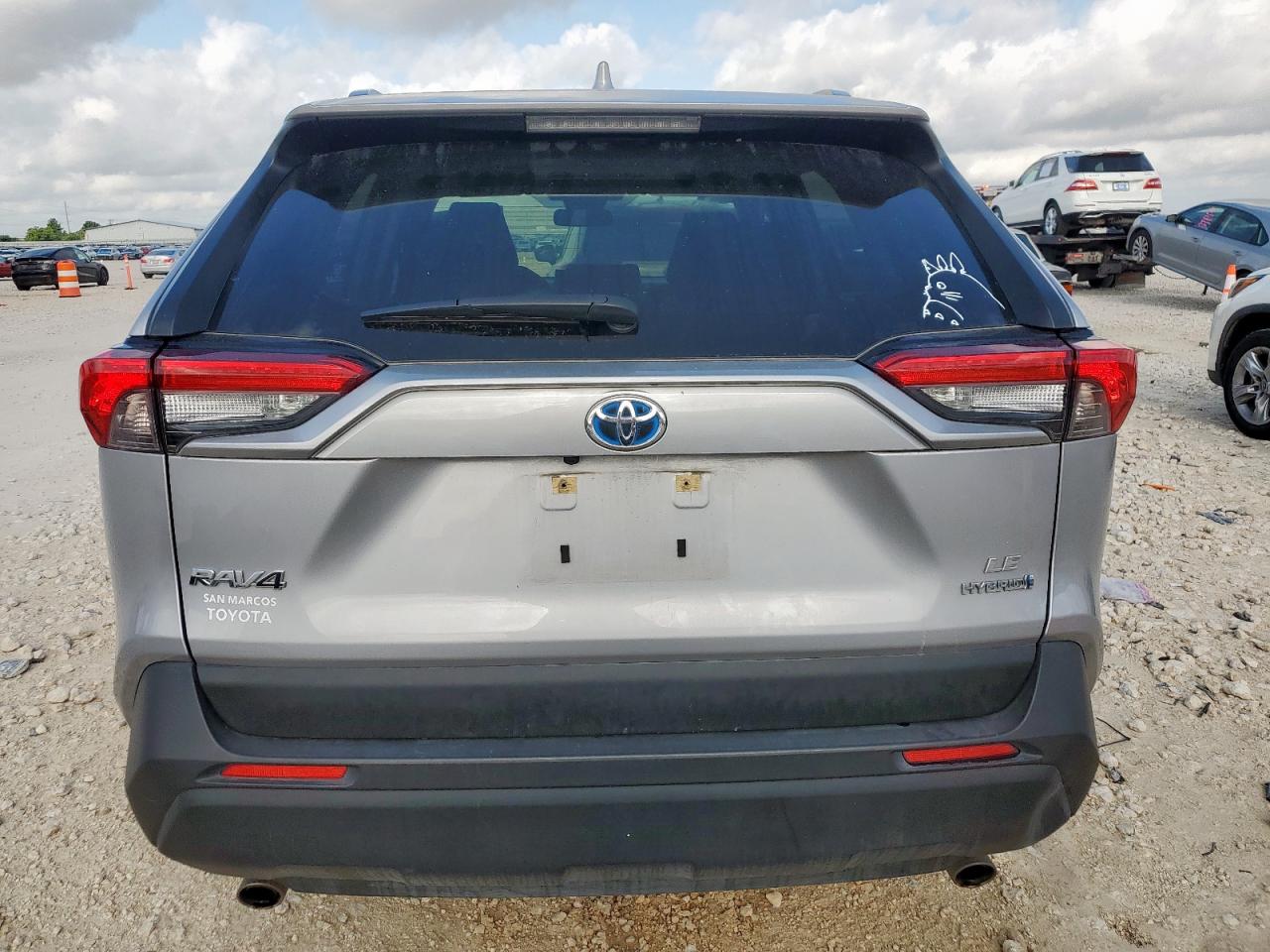 2021 Toyota Rav4 Le VIN: JTMLWRFV2MD120920 Lot: 63752055