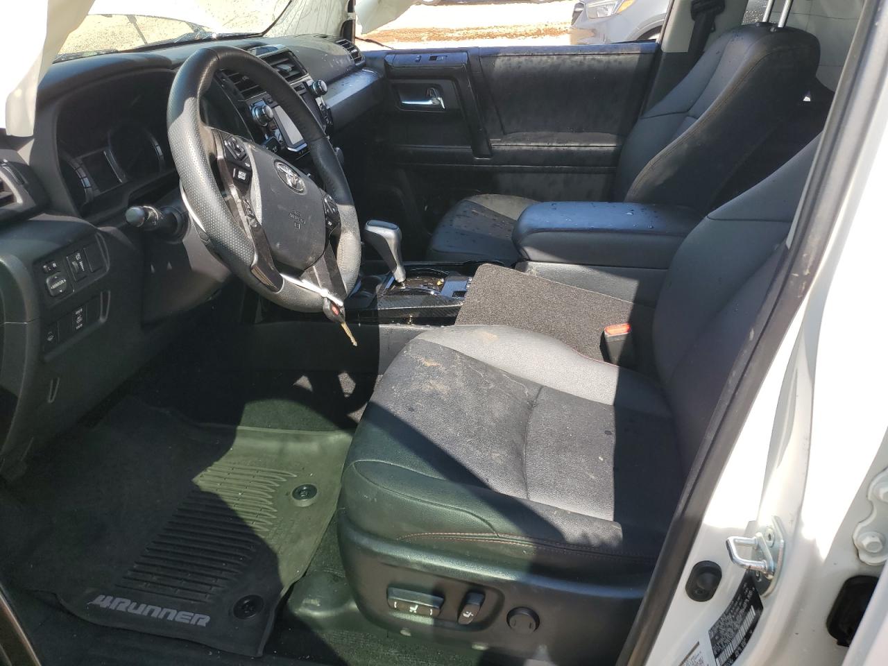 2019 Toyota 4Runner Sr5/Sr5 Premium VIN: JTEBU5JR5K5720810 Lot: 64986955