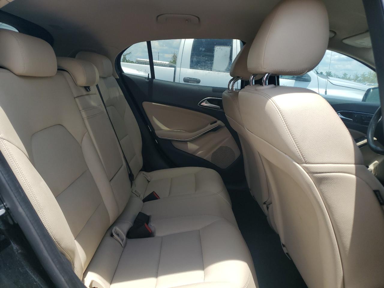 wdctg4eb6hj320840 WDCTG4EB6HJ320840 2017 Mercedes-Benz Gla 250