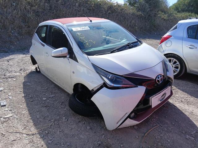 2017 TOYOTA AYGO X-CLA