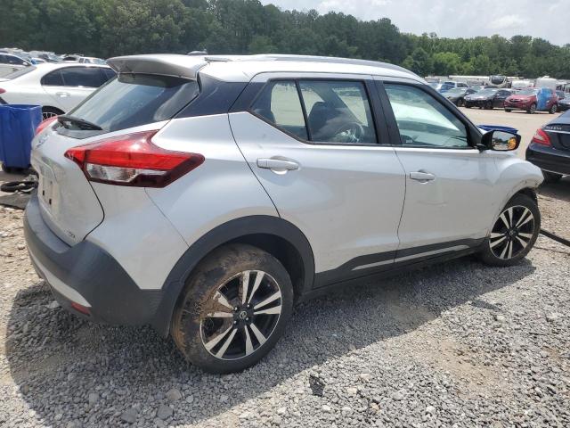  NISSAN KICKS 2019 Srebrny
