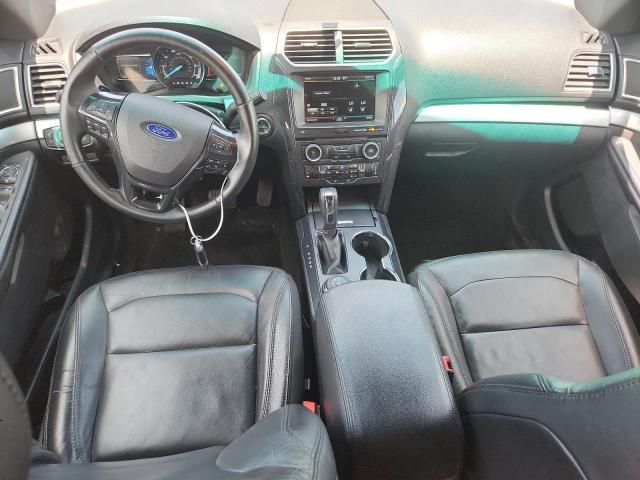 Parquets FORD EXPLORER 2016 Szary