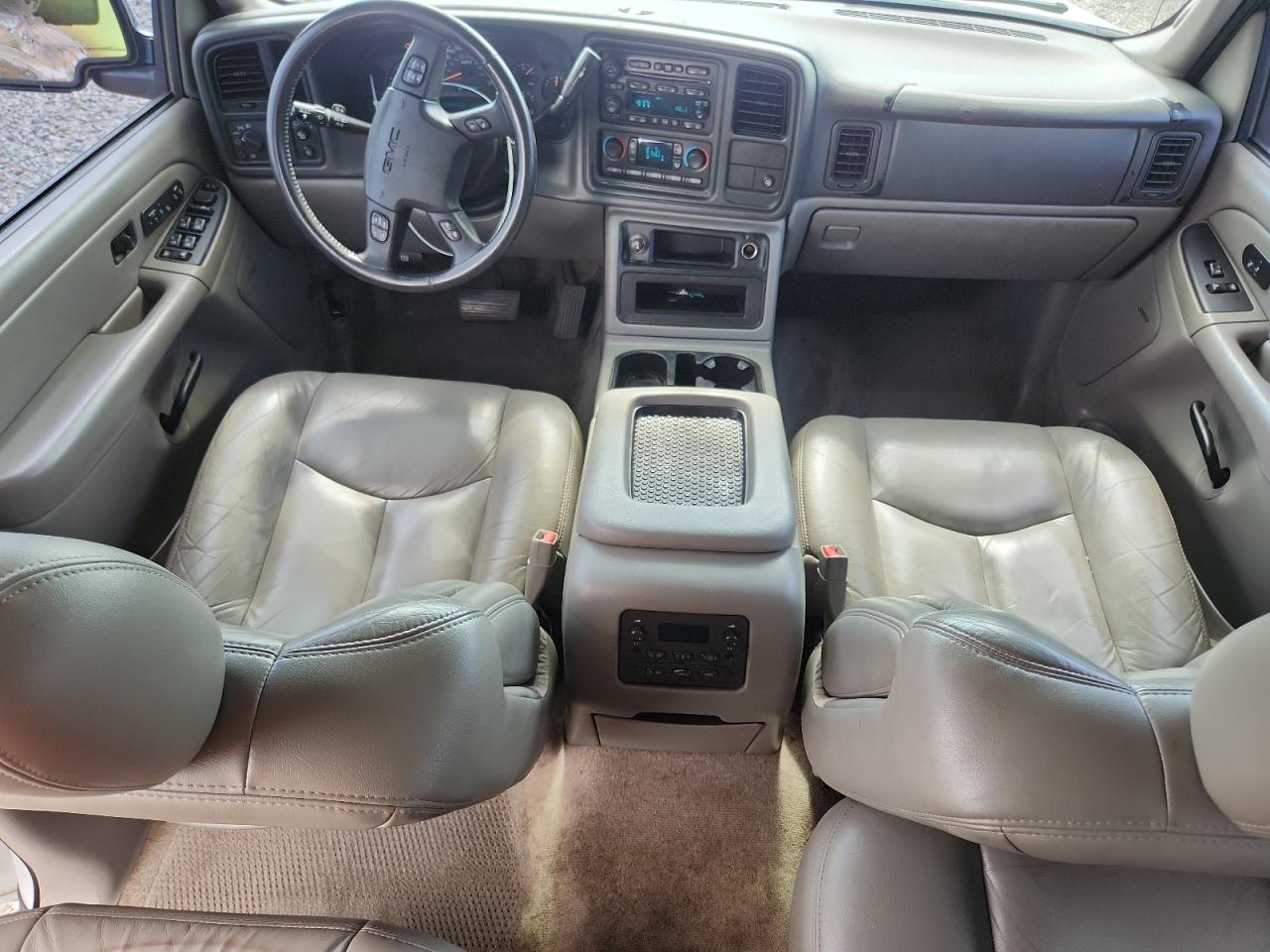 2005 GMC Yukon Xl C1500 VIN: 1GKEC16Z35J123936 Lot: 62919725