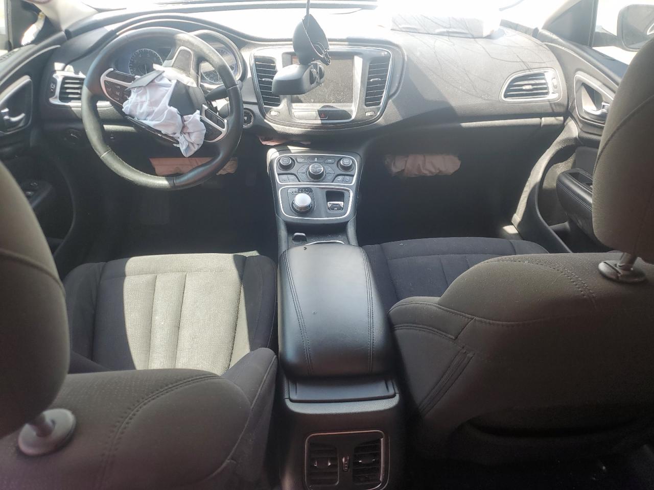 2015 Chrysler 200 Limited VIN: 1C3CCCAB8FN546762 Lot: 64249075