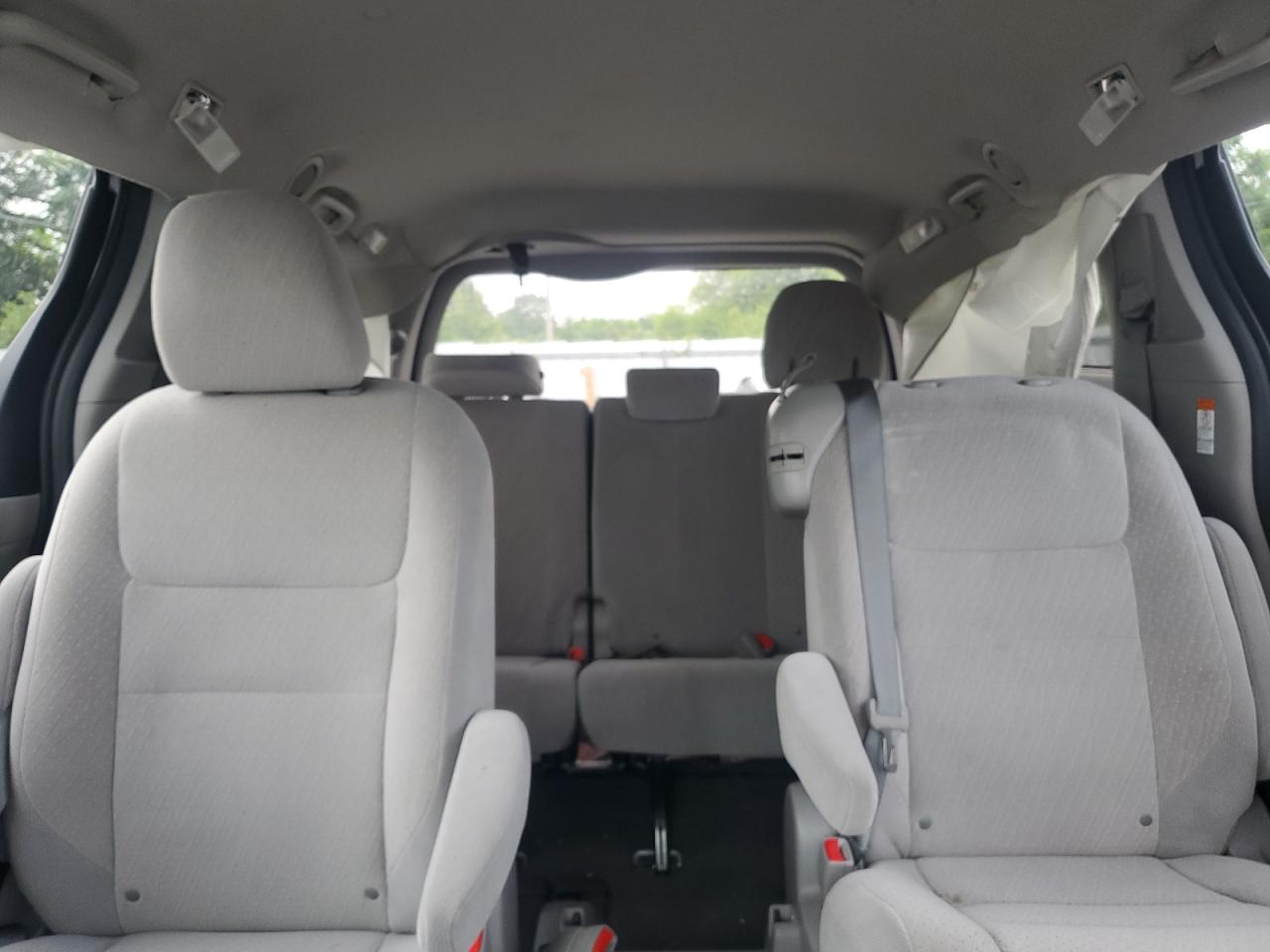 2020 Toyota Sienna Le VIN: 5TDKZ3DC2LS085879 Lot: 64889765