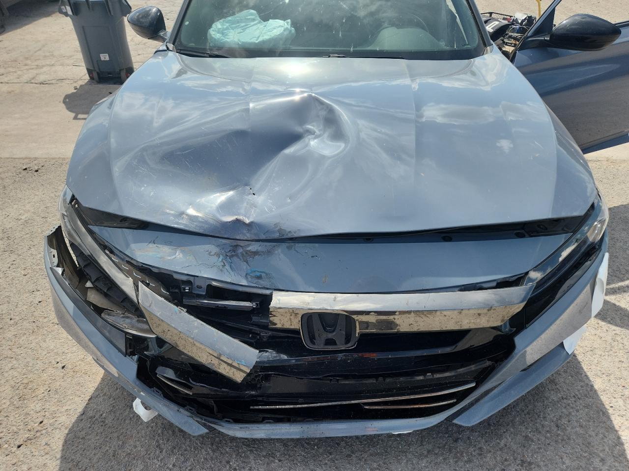 2022 Honda Accord Sport VIN: 1HGCV1F33NA049993 Lot: 64639015