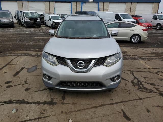  NISSAN ROGUE 2016 Srebrny