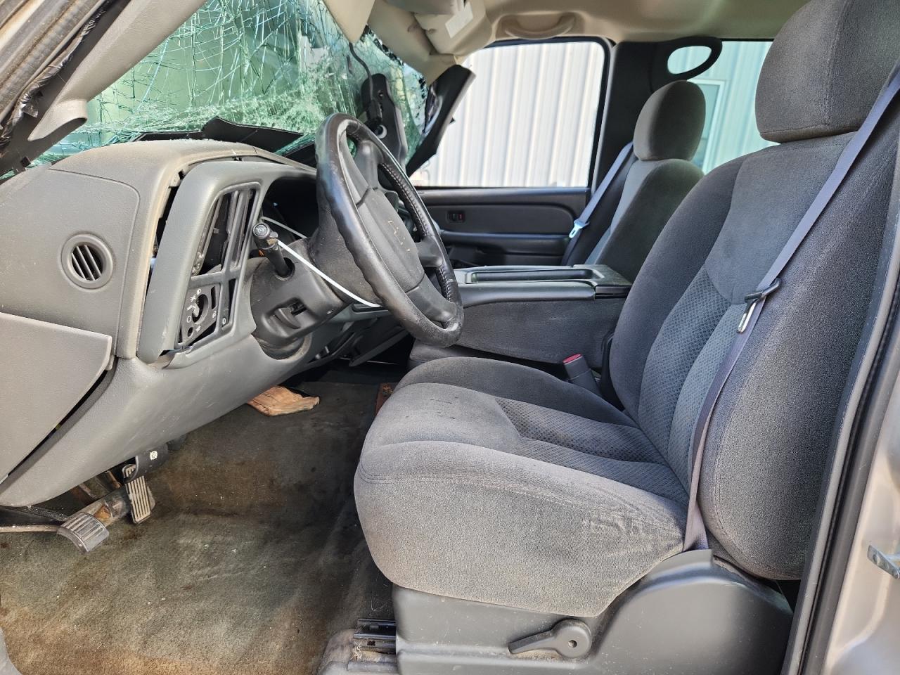 2005 Chevrolet Silverado C1500 VIN: 2GCEC13T551326977 Lot: 65713525