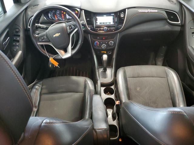 Parquets CHEVROLET TRAX 2017 Srebrny