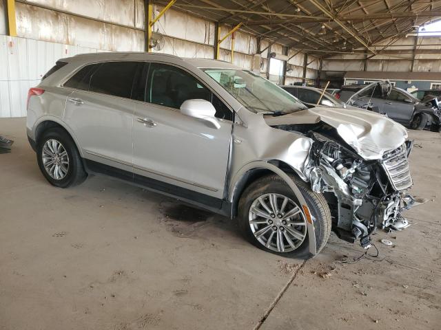  CADILLAC XT5 2019 Srebrny