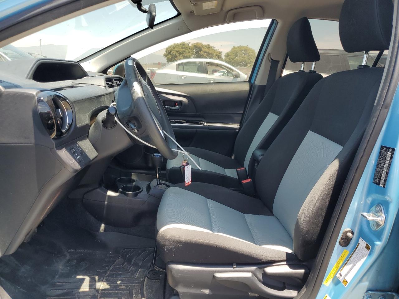2015 Toyota Prius C VIN: JTDKDTB32F1087506 Lot: 64113695
