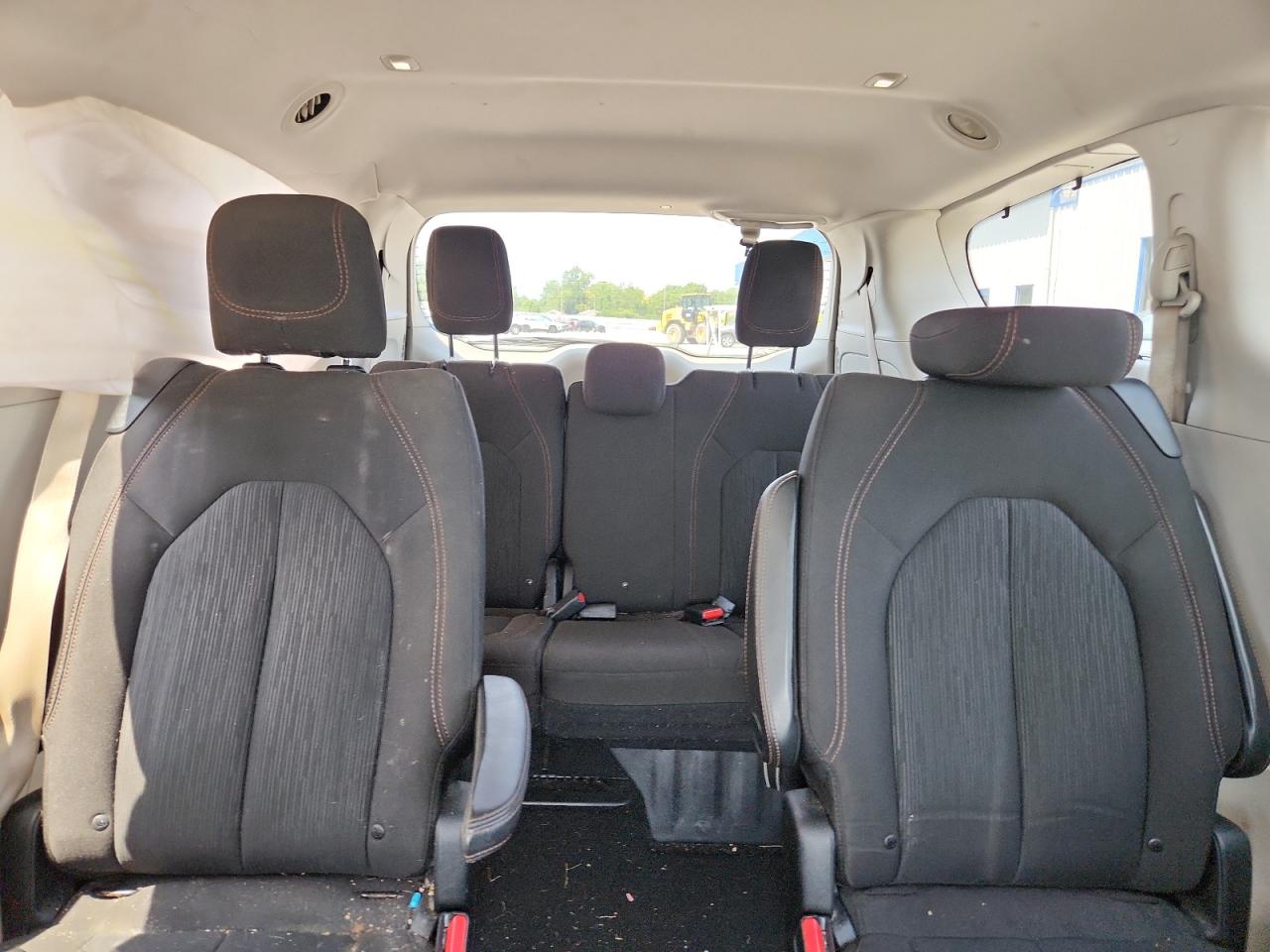 2017 Chrysler Pacifica Touring L VIN: 2C4RC1BG1HR777318 Lot: 66601565