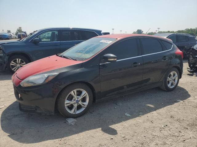 Хэтчбеки FORD FOCUS 2012 Красный