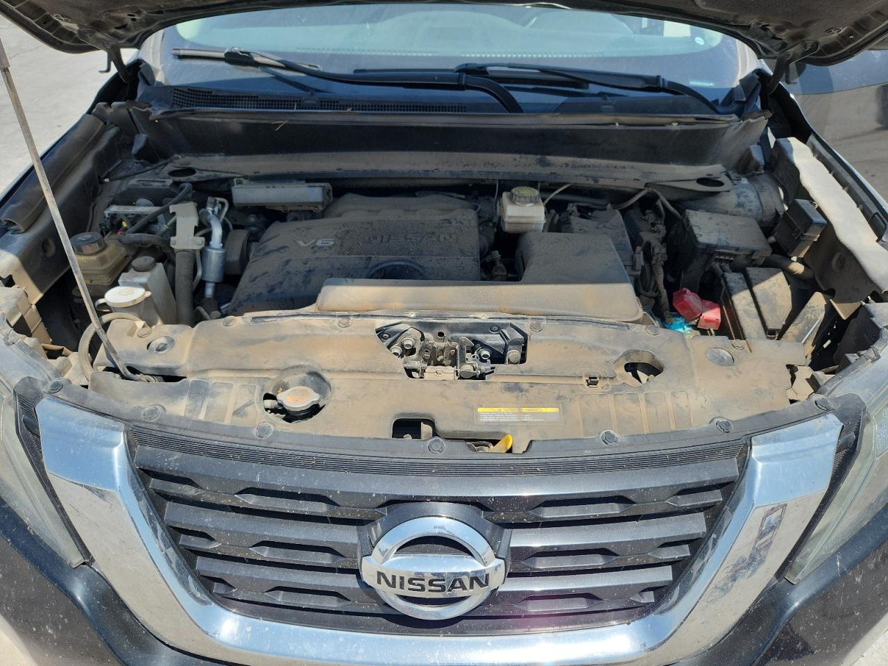 2018 Nissan Pathfinder S VIN: 5N1DR2MM5JC620161 Lot: 64589785