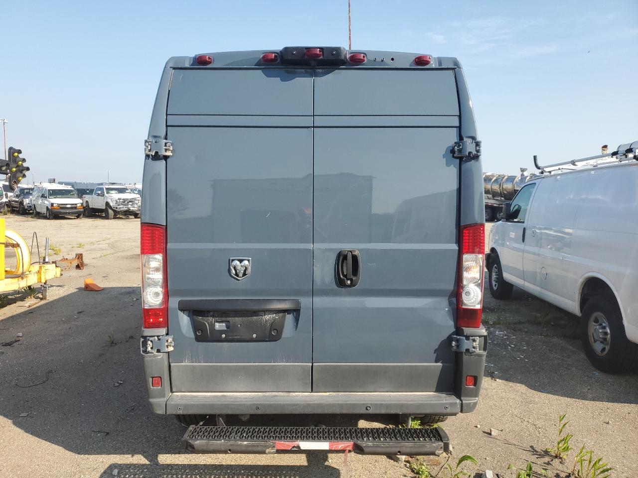 2018 Ram Promaster 2500 2500 High VIN: 3C6TRVDG8JE161297 Lot: 63785815