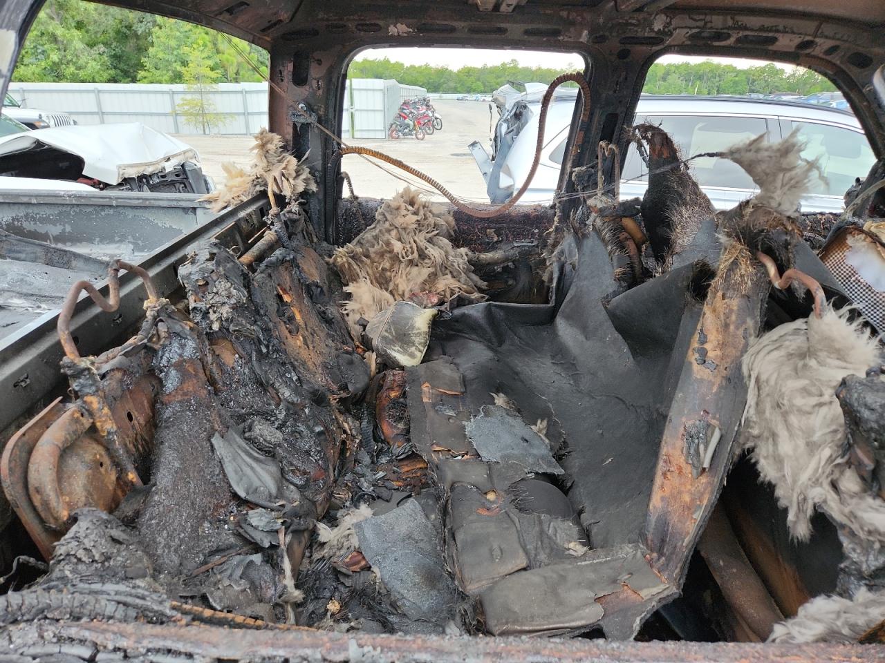 2004 Chevrolet Silverado C2500 Heavy Duty VIN: 1GCHC23U14F156605 Lot: 62670485