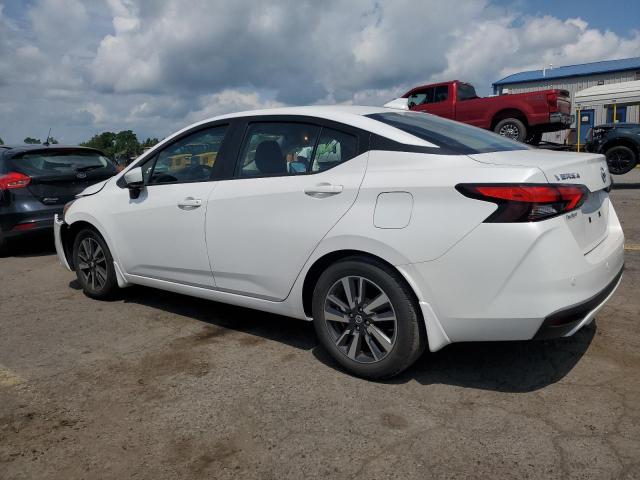  NISSAN VERSA 2022 Biały