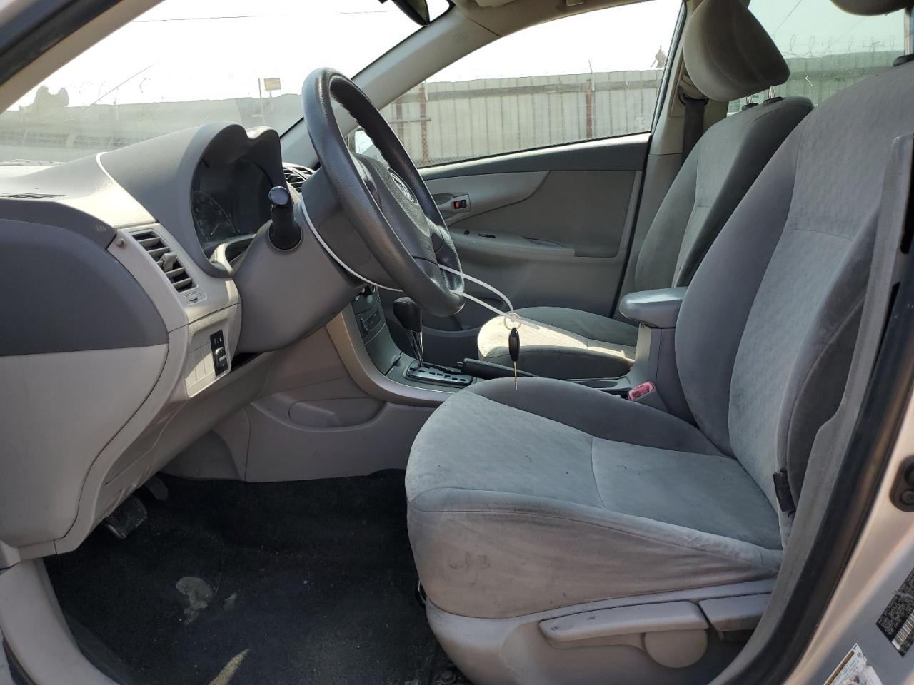 2009 Toyota Corolla Base VIN: JTDBL40E99J037204 Lot: 64524705