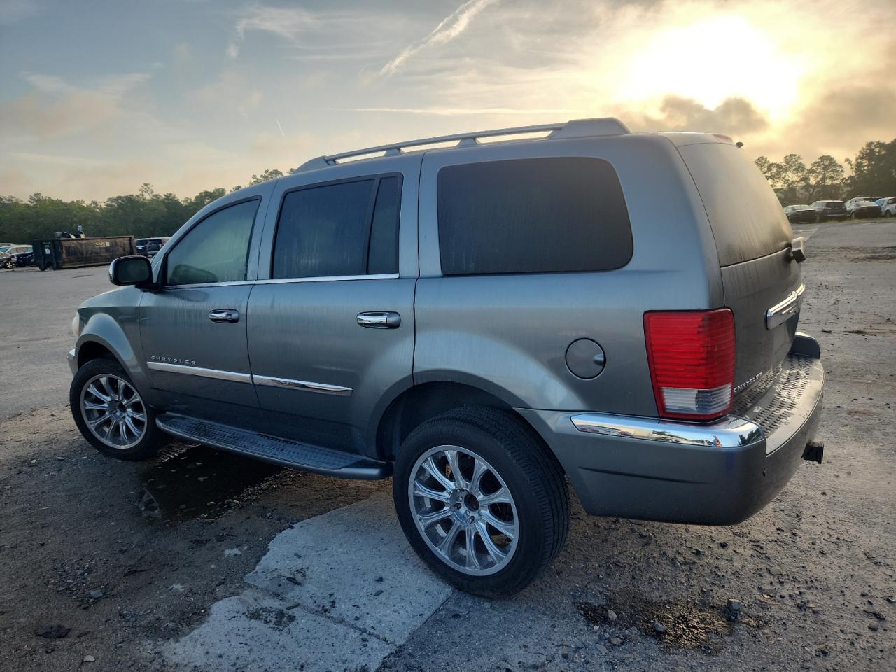 2009 Chrysler Aspen Limited VIN: 1A8HX58T99F718465 Lot: 65549215