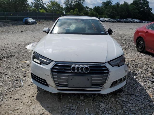  AUDI A4 2017 White