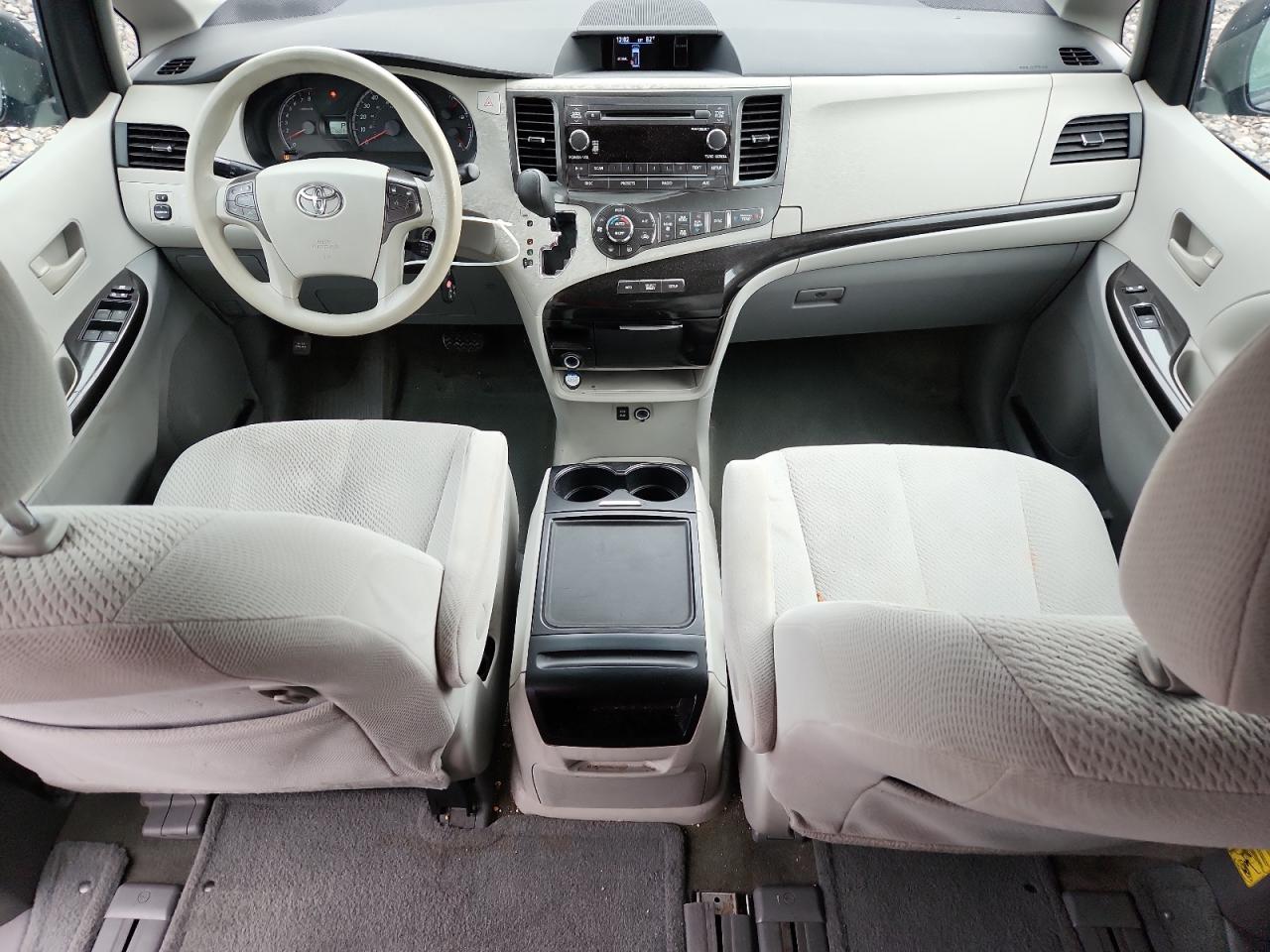 2014 Toyota Sienna Le VIN: 5TDKK3DC6ES410945 Lot: 64188915
