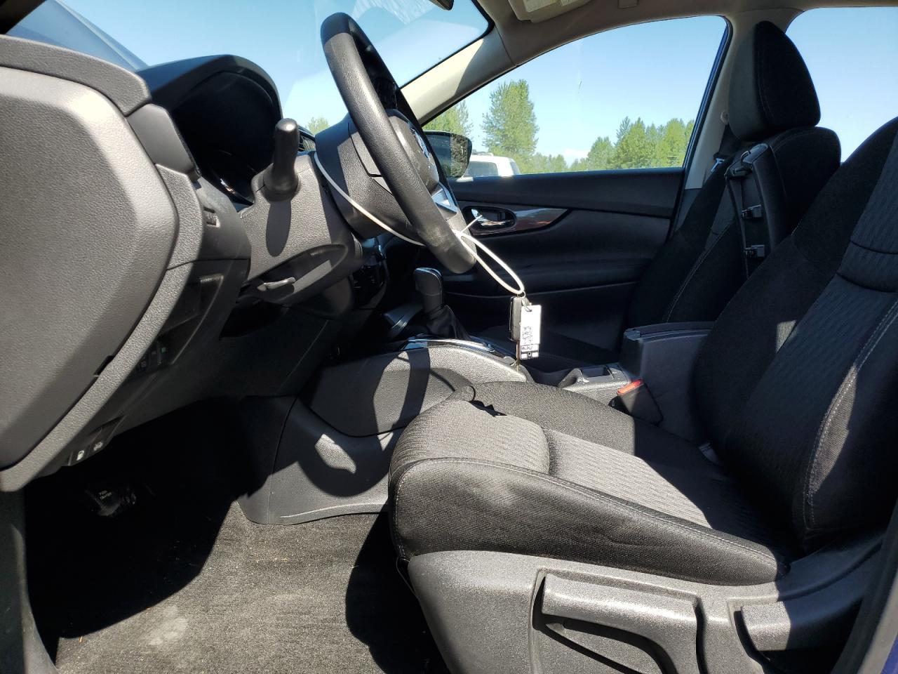2017 Nissan Rogue S VIN: KNMAT2MV5HP525829 Lot: 65213685
