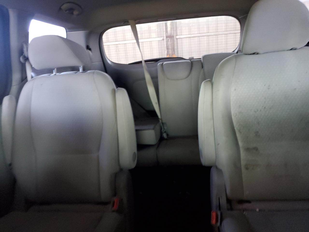 KNDMA5C1XG6156845 2016 Kia Sedona L