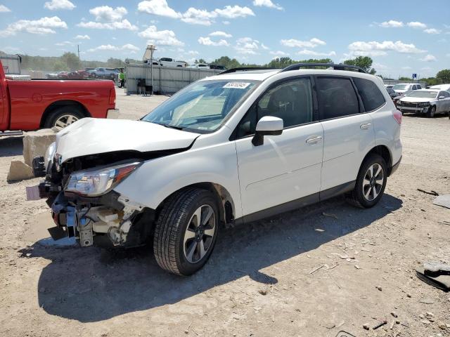  SUBARU FORESTER 2017 Biały