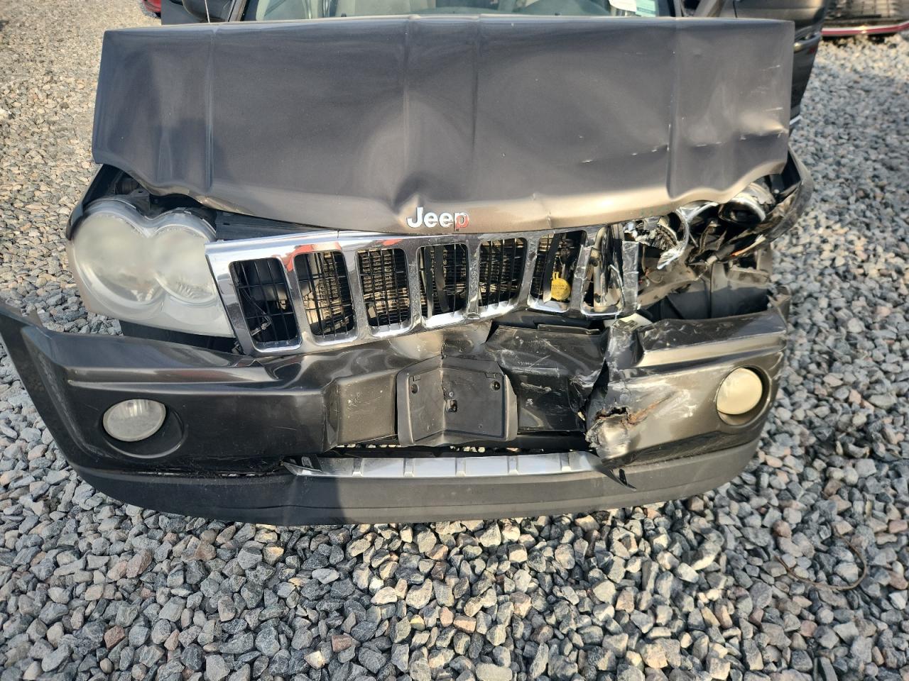 1j4hr58235c654101 1J4HR58235C654101 2005 Jeep Grand Cherokee Limited