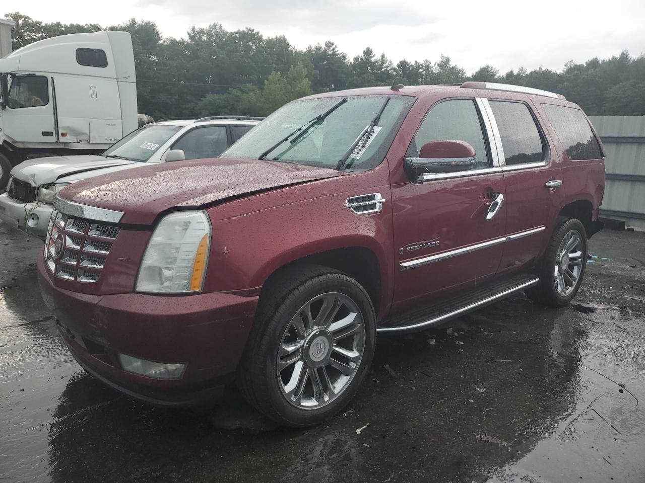 2008 Cadillac Escalade Luxury red null gas 1GYFK63888R113513 photo #1
