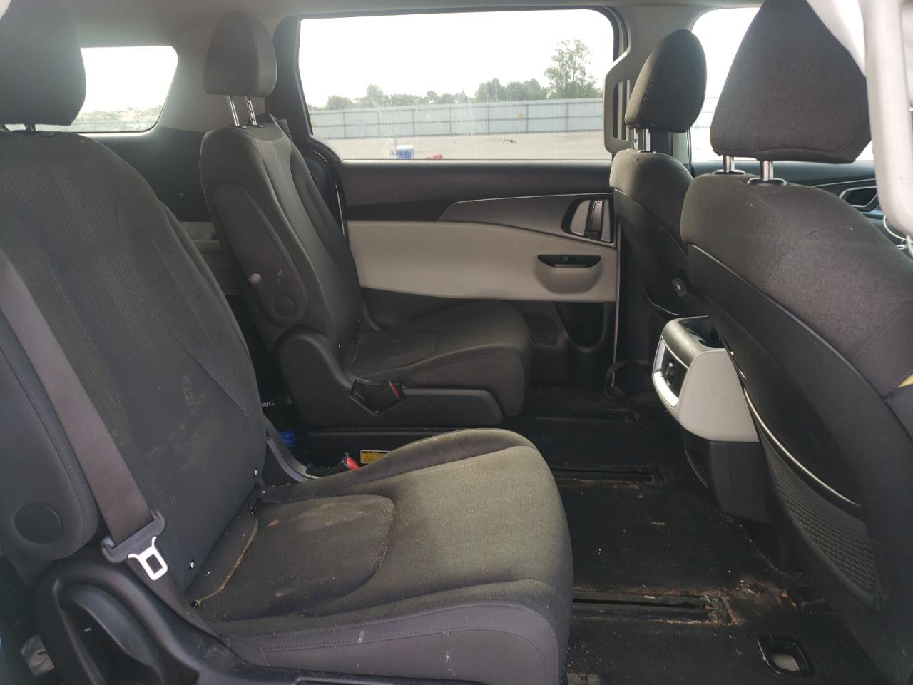 2024 Kia Carnival Lx VIN: KNDNB4H38R6323406 Lot: 64738655