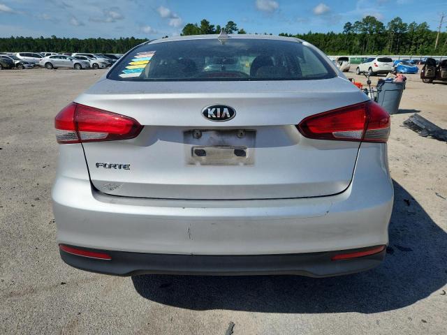  KIA FORTE 2018 Srebrny